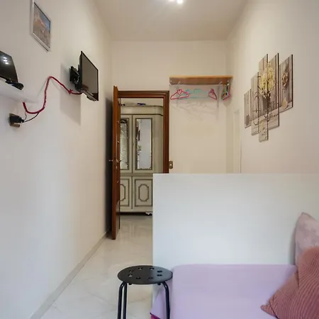 Cerroni'S Corner-2